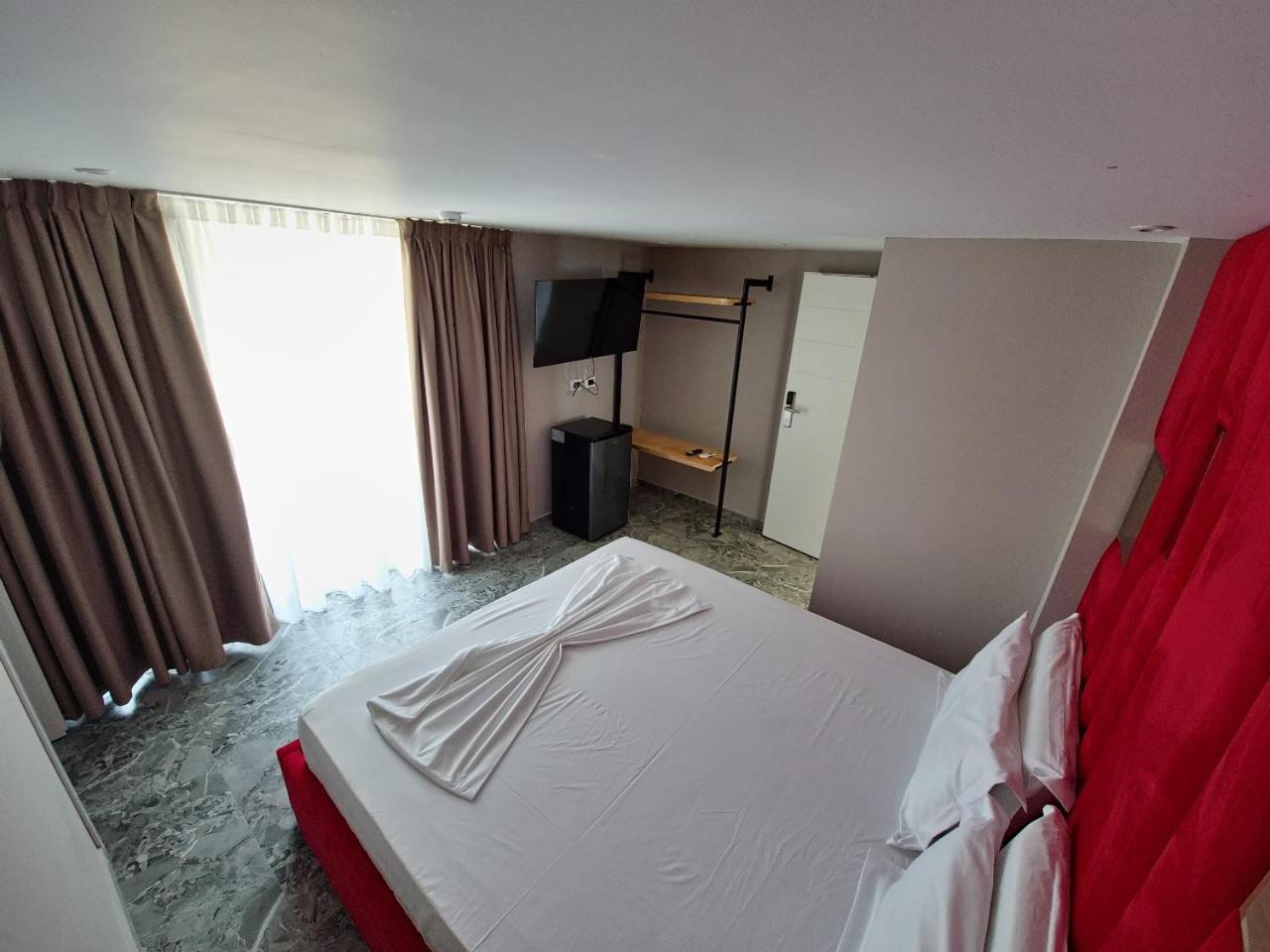Hotel Alion21 ดูร์เรส ภายนอก รูปภาพ
